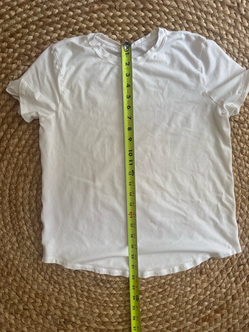 lululemon athletica Women's White Short Sleeve Crew Tee - Picture 6 of 6